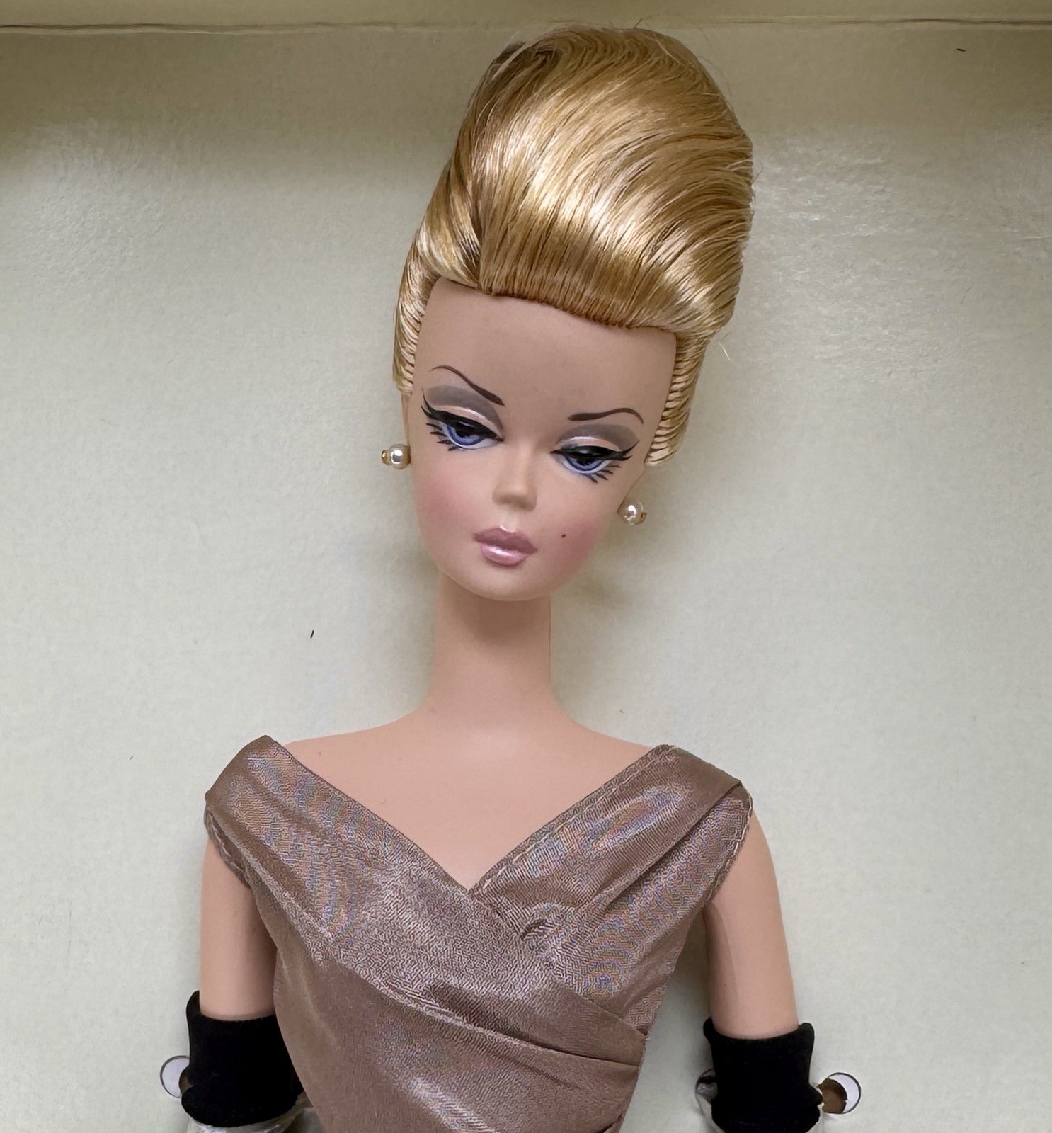 Куклы 2006 Barbie Collector High Tea & Savories Giftset Silkstone FMC Gold Label — фото 2
