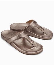 OluKai Kipe'a Lipi Bubbly Leather Sandals Woman  s Size 11