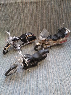 Maisto Model American Motorbikes Bundle x3