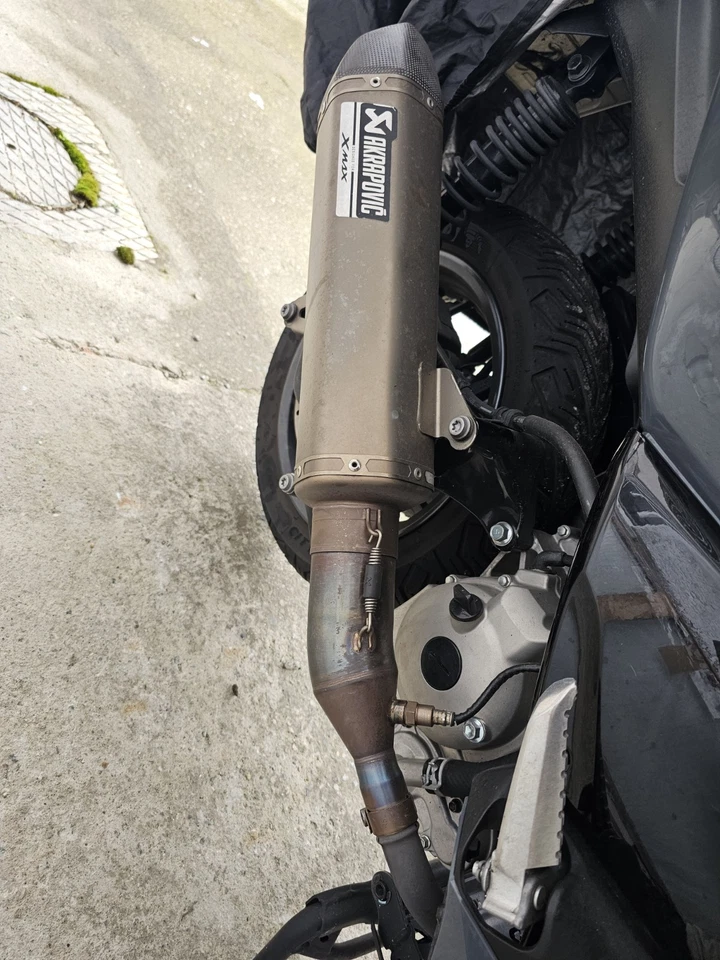 Terminale scarico Akrapovic omologato acciaio Yamaha Xmax 300 2021-2024 - Immagine 4 di 4