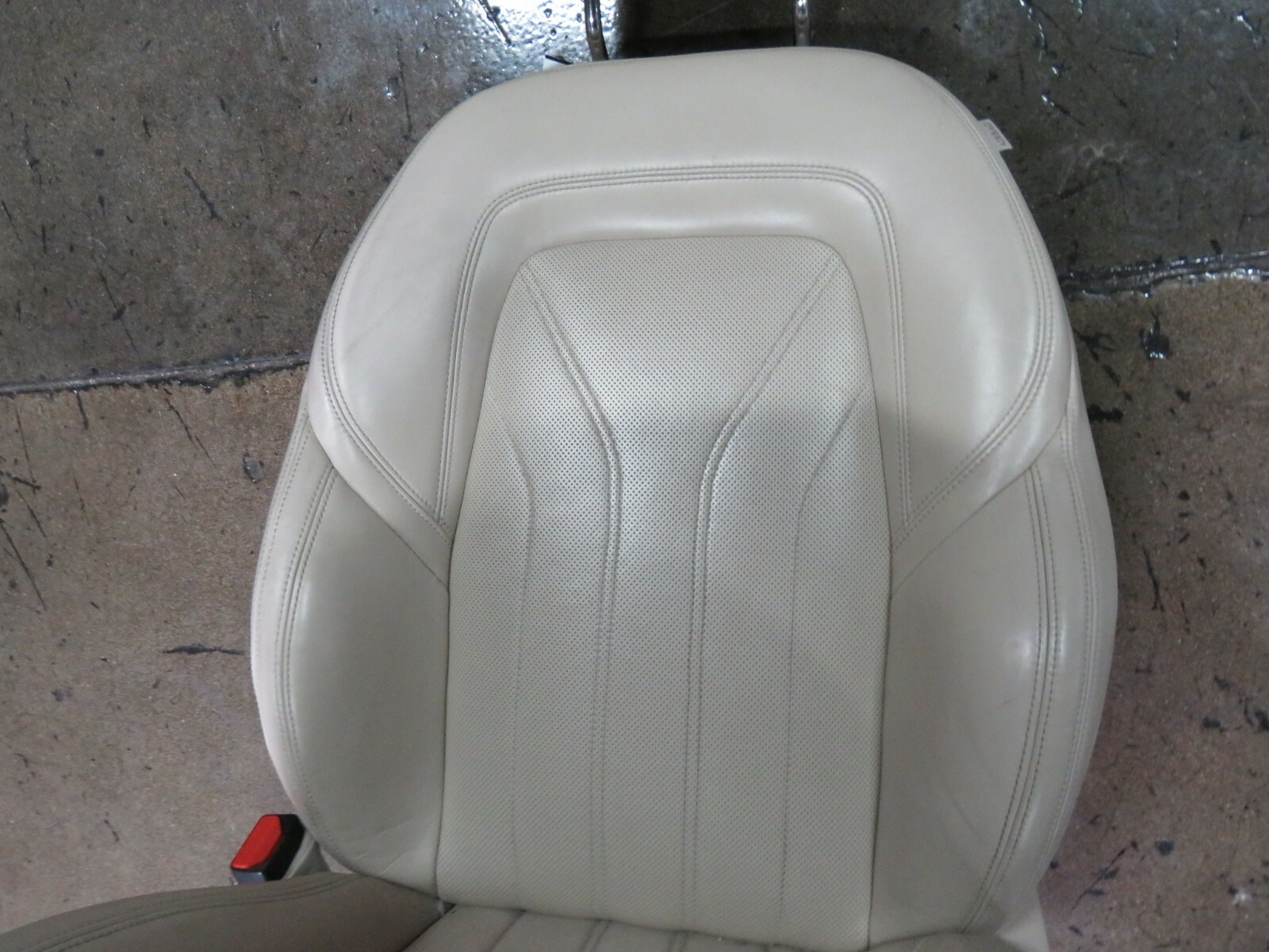 2014 Maserati Quattroporte, LH, Left Front Seat, Cream, Used 