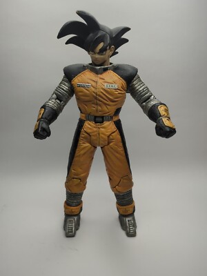 DRAGON BALL Z MOVIE COLLECTION GOKU WITH SPACESUIT 中古 a1 s-l400.jpg