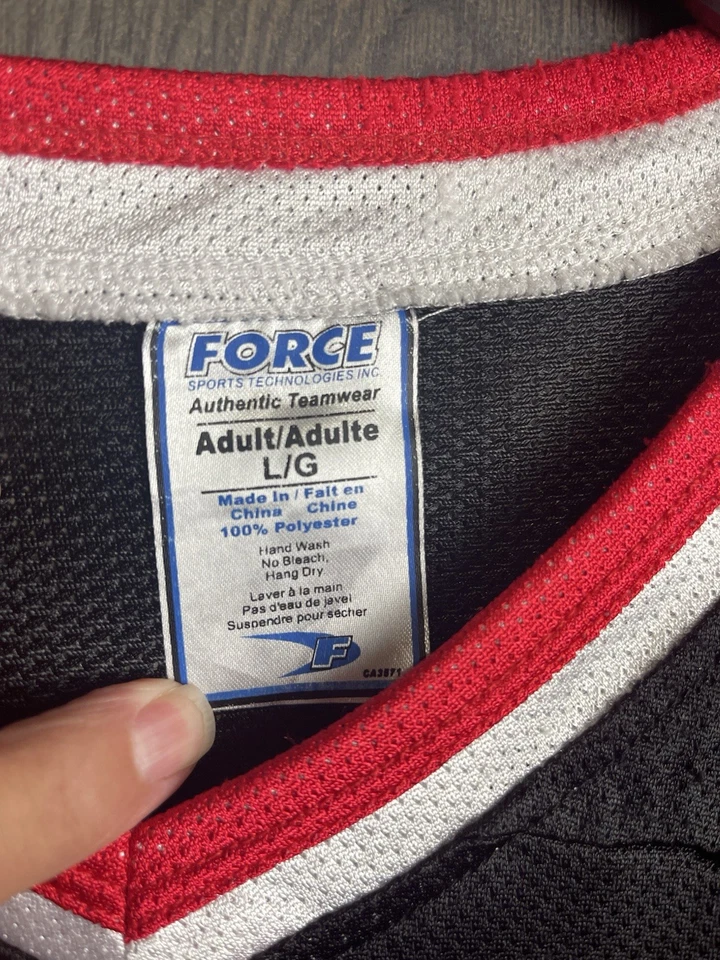 Camiseta deportiva de hockey Canada Skills Academy emitida por el jugador adulto grande negra #97 Foto 4 de 4