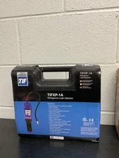 TIF XP-1A SF6 Gas Leak Detector - Halogen Refrigerant Leak Tester w/ Probe