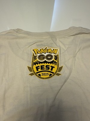 ポケモン GO FEST 2025 Tシャツ Sサイズ Pokémon GO Fest 2025 Official T-Shirt Zacian Zamazenta XL | eBay