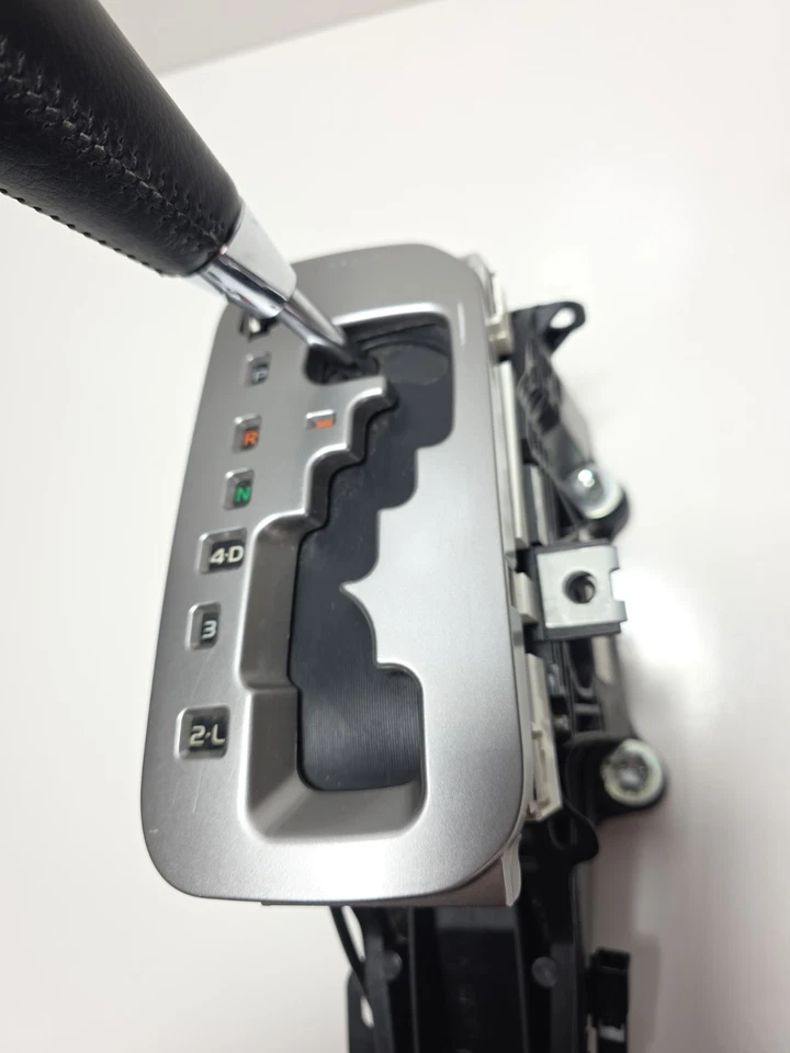 Selector de palanca de cambios de piso Toyota 4runner 2003-2009 engranaje automático fabricante original usado probado Foto 3 de 4