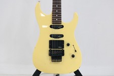 Pastillas Charvel Modelo 3 MIJ Años 80 3,5 kg SN 318275 SSH Trémolo Bloqueo Jackson