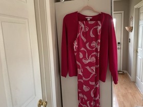 Woman&rsquo;s Victoria Secret Red  Top Red White Long Pants Piece Pajamas Set Sz M