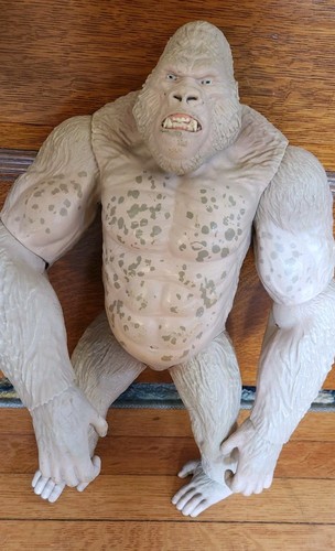 George Rampage Model RAMPAGE The Movie 16” Mega George Albino Gorilla Action Figure Toy ...