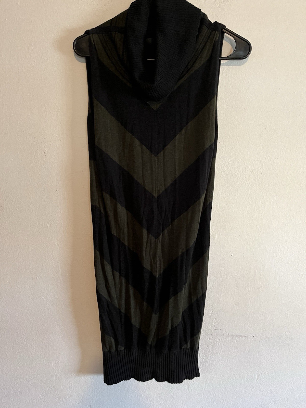 L.A.M.B Gwen Stefani Black & Green Cowl Neck Sleeveless Knit Midi Dress Small