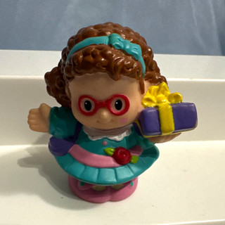 Fisher Price Little People Girl Figure Maggie Curly Hair Glasses Holding Present