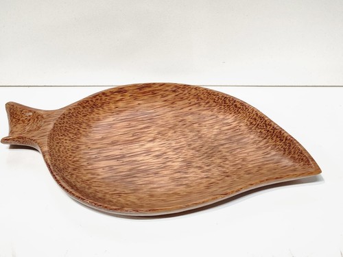 VGC: COCONUT WOOD CARVED MINI TEA SET - TRAY, TEAPOT AND 6 CUPS - Picture 6 of 10