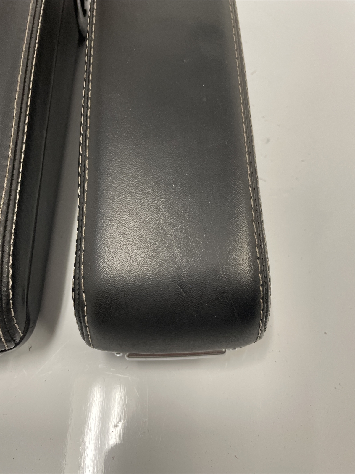 2014 Bentley Continental Flying Spur Black Leather LH RH Center Console Armrests