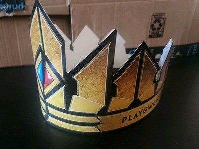 Gwent The Witcher 3 Deck Building Cards Game Promo Paper Crown Gamescom 2016 PAX