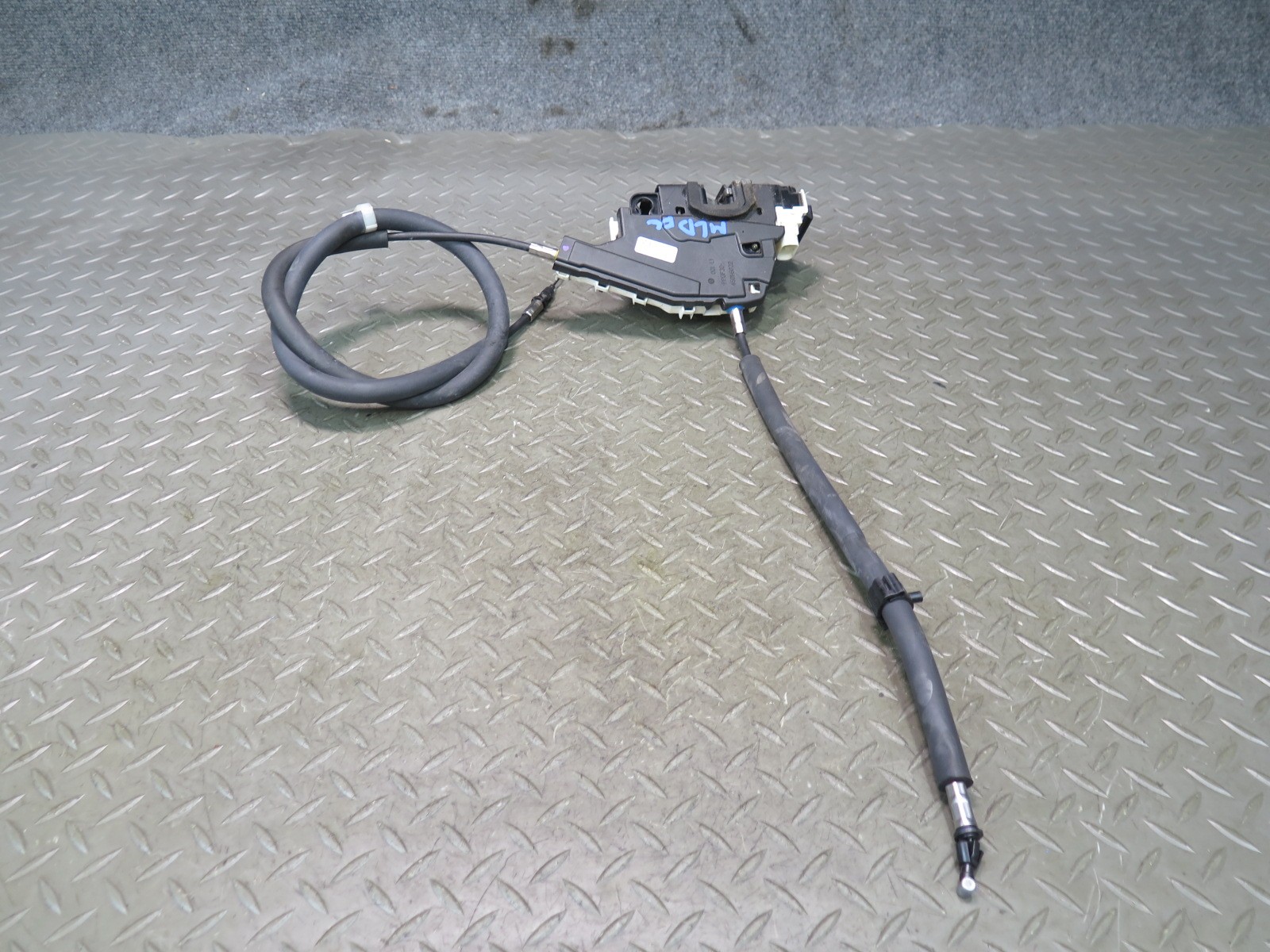 2017-2020 MASERATI LEVANTE M161 FRONT LEFT DOOR LOCK LATCH ACTUATOR 670101183