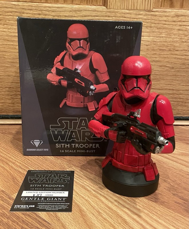 Star Wars Gentle Giant Rise of Skywalker Sith Trooper Mini Bust Statue