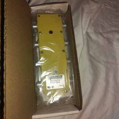 New Brad Harrison / Woodhead 702P803 MPIS 8-Port Micro-Change Junction Box