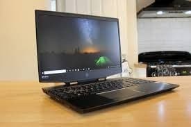 OMEN by HP 15-dh0010TX 15,6'' FHD i7-9750H 16GB RAM RTX 2060 512GB SSD 1TB HDD
