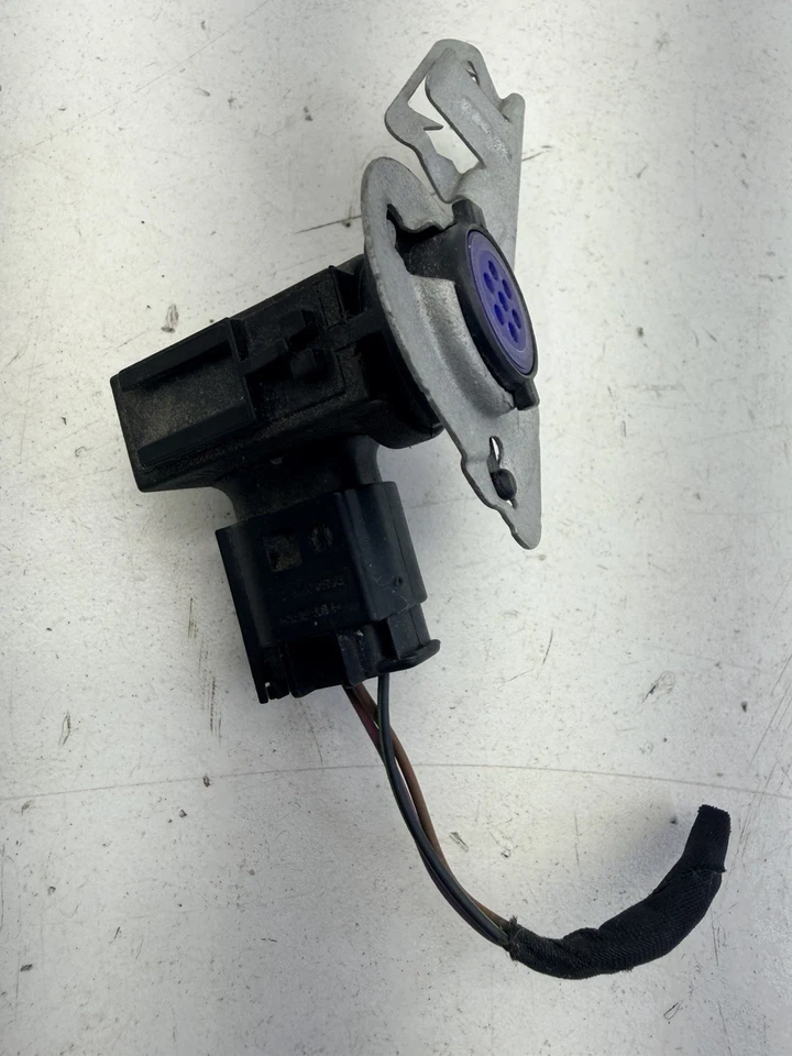 Sensor de calidad del aire Volkswagen Passat 2012-2015 OEM. Foto 4 de 4