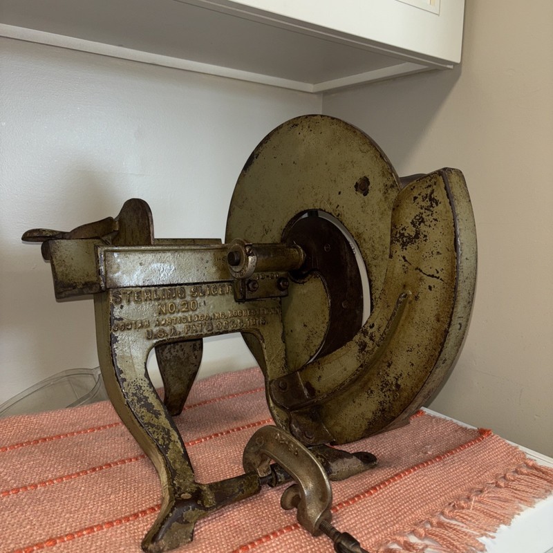 Antique Cast Iron Hand Crank Sterling Slicer Rochester NY Streeter Patent 1915 