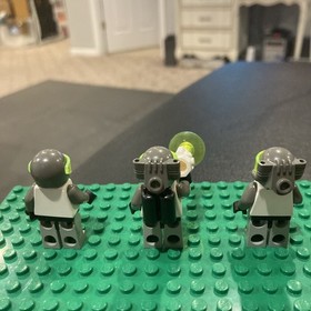 Lego Minifigures Space Classic Exploriens Lot sp008  sp012 sp009 6938 6958 6982
