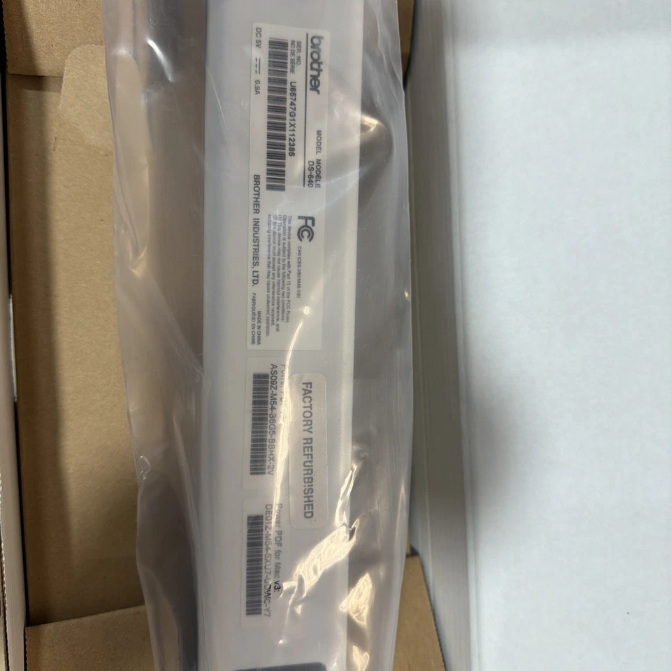 Escáner de documentos móvil compacto Brother DS-640 (falta cable) Foto 2 de 2