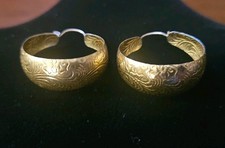 Solid 14k Stamped: 14k yellow gold Winded Etched Hoop 12x28mm, 3 grams Earrings