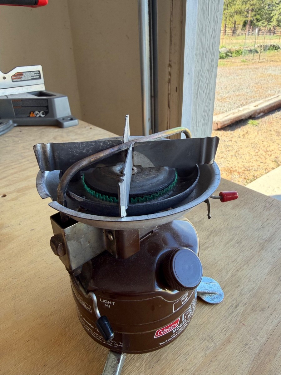 Coleman Peak 1 Backpack Stove 400-499 Dated 4-82 W/ Manual, Wrench