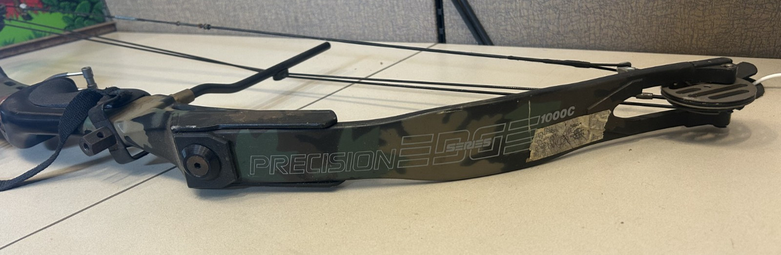 PSE Precision Edge Series 1000c Compound Bow 29" Draw 60-70 Peak Weight