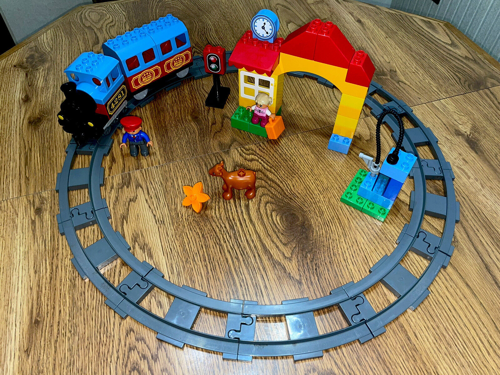 Ligegyldighed sygdom Grine Lego DUPLO 10507 FIRST TRAIN SET (no battery op motor) Converted to Push  Train | eBay