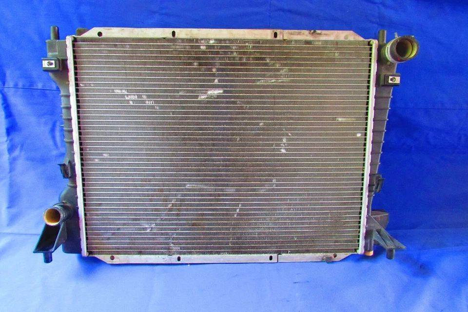 JAGUAR S-TYPE 2000 2001 2002 4,0 V8 RADIADOR DE REFRIGERACIÓN INTER ENFRIADOR USADO OEM Foto 3 de 4