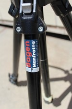 Bogen Manfrotto 3221 Tri-pod 3063 head