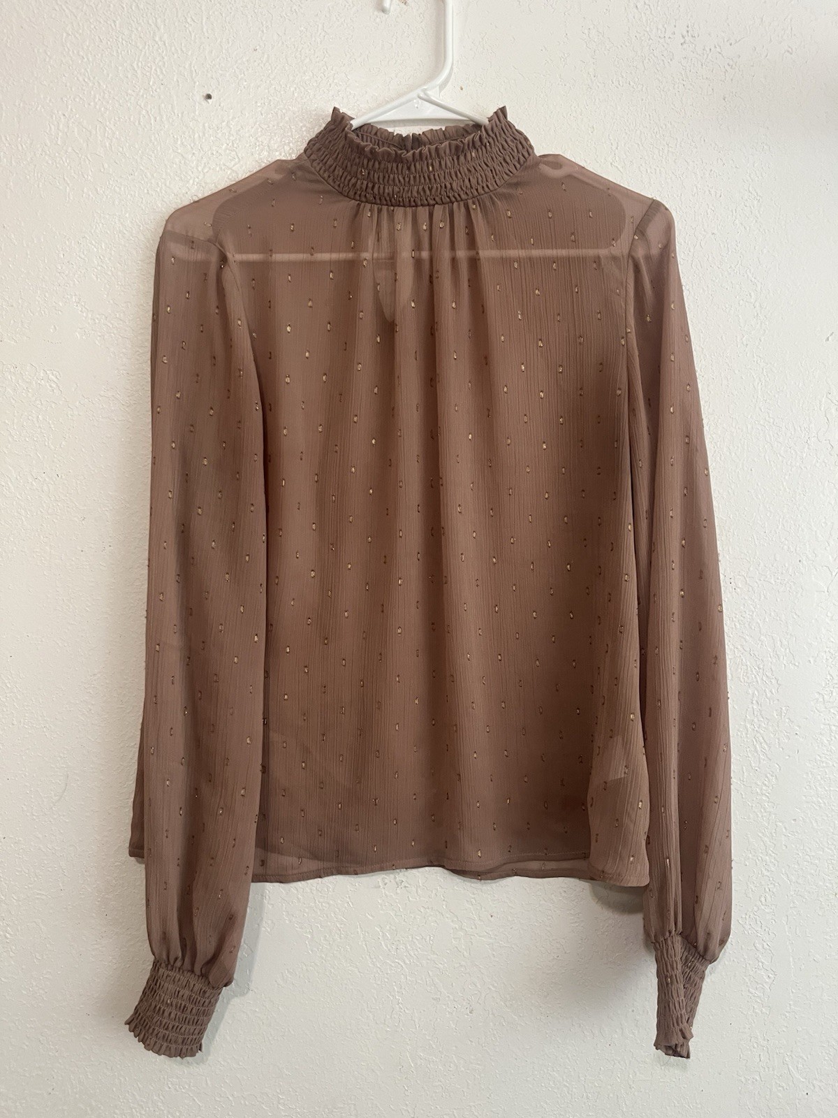 Express Blouse Women’s Size Small Gold Blush With Gold Specks Classy:  Elegant