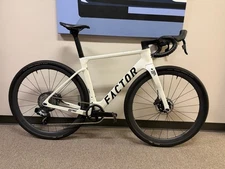 Factor Ostro Gravel 54 – Complete Build