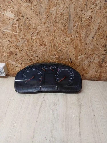 VW PASSAT B5 3B2 Kombiinstrument 110008794023 3B0919881N 1.90 Diesel 34914034