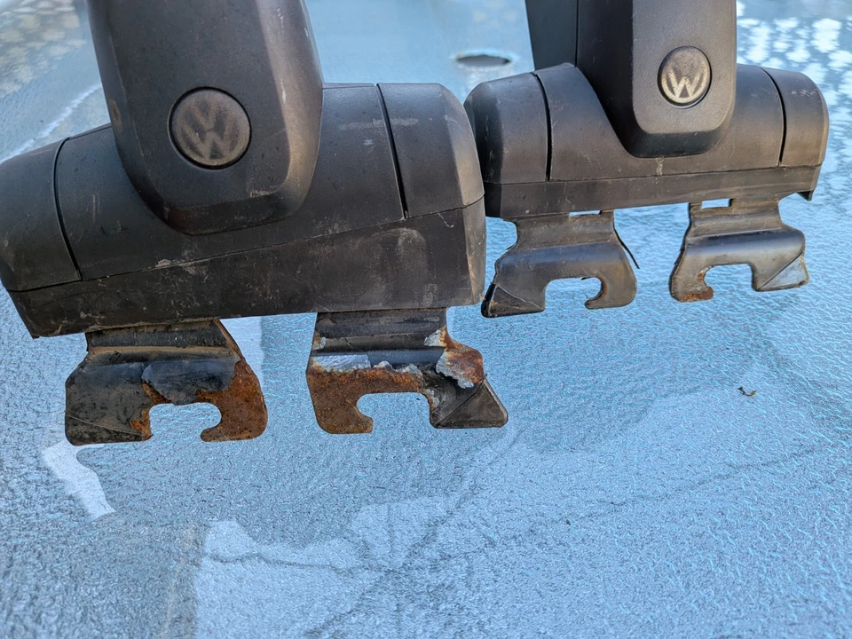 Portaequipajes base techo Mk4 Jetta Golf OEM 1999-2005 4 puertas sedán Bora Foto 2 de 3