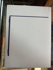 2025 Apple MacBook Air 13-inch M4 Chip 16GB RAM 256GB SSD Midnight MW123LL/A