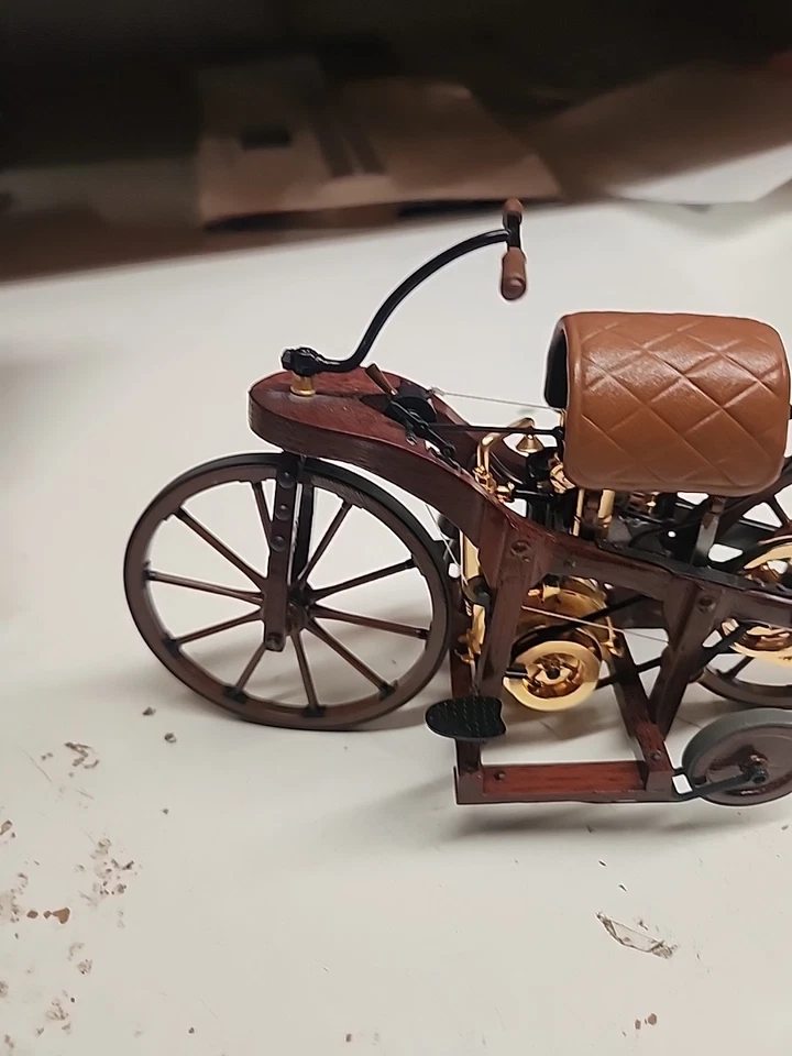 Vintage Franklin Mint 1885 Daimler Single Track Motor Vehicle Model  - Image 2 of 4