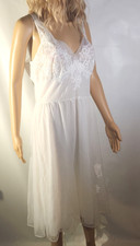 Vintage 1960s Van Raalte Ethereal Fairy White "MYTH" Chiffon Peignoir Nightgown