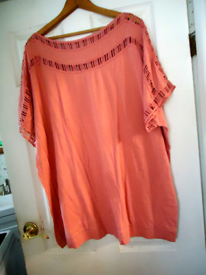 ROAMANS WOMENS PLUS SIZE 2X TOP PINK NWOT TOP HAS 2 ROWS OF CUT OUT DESIGNS COOL