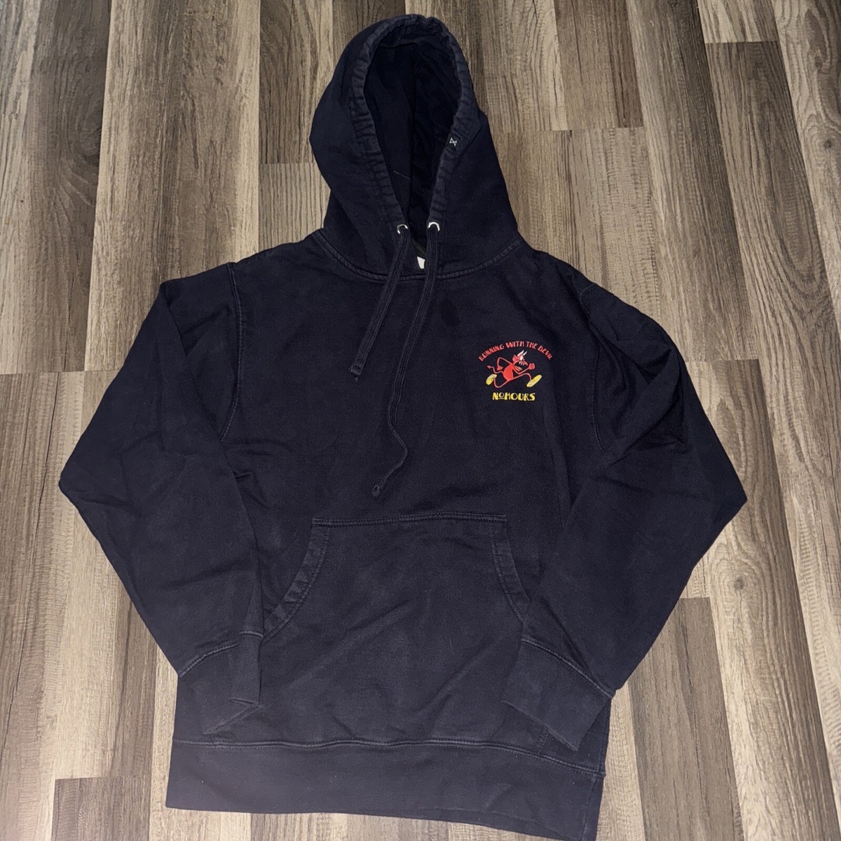Runner Graphic Hoodie Sweater Black Small 18x25 Cartoon Devil