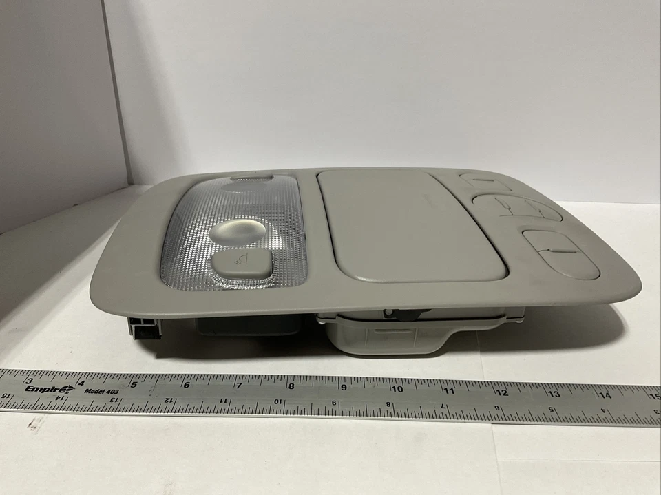 Genuíno 928104D000QW lâmpada de console superior cinza para HYUNDAI ENTOURAGE 2007-2010 - Imagem 3 de 4