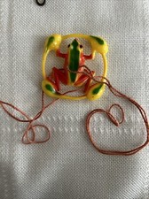 VTG 1960's FLYING FROG PULL STRING SPINNING TOY - HONG KONG