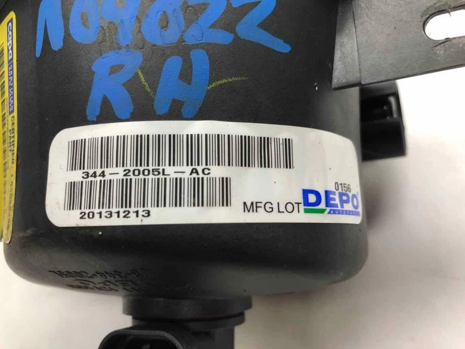 BMW 335i 2007 2008 lado del pasajero antiniebla/luz de conducción derecha *mercado de accesorios Depo* Foto 3 de 4