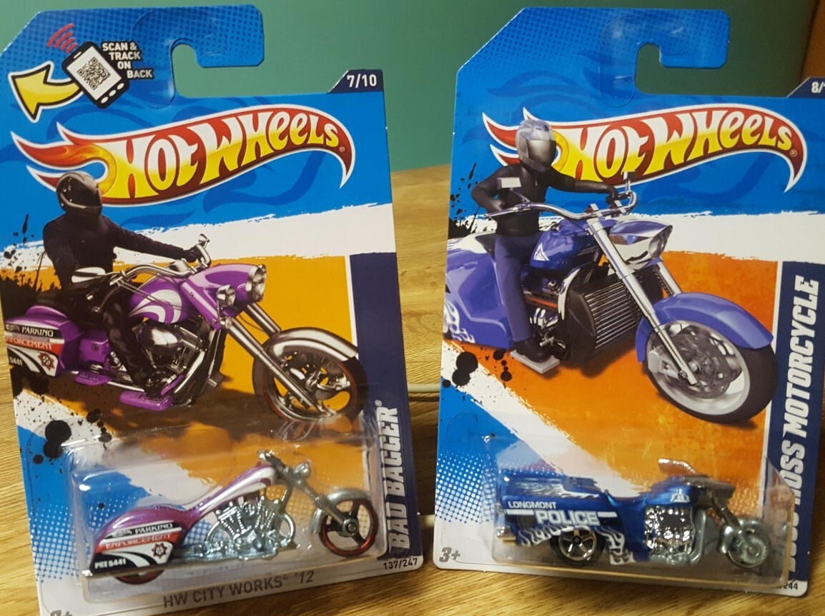 Hot Wheels Bad Bagger Chopper Purple & Boss Hoss Motorcycle