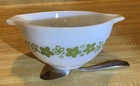 Vintage Pyrex Spring Blossoms Mixing Bowl Crazy Daisy 441 - 1 1/2 Pint White