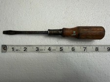 Vintage Flat Head Screwdriver Wood Handle Ant...