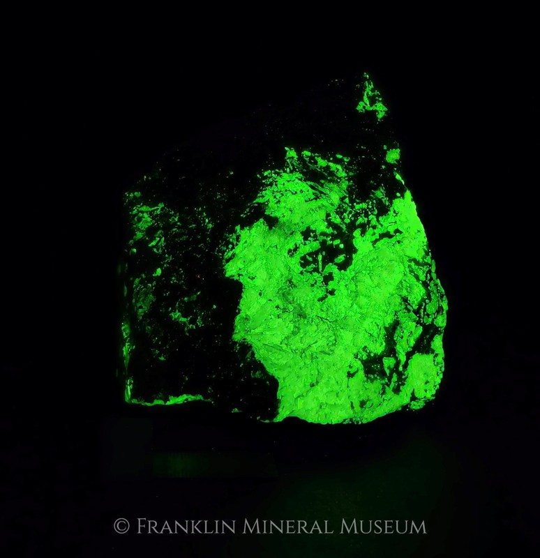 Willemite vein with friedelite - Sterling Hill, Ogdensburg, NJ - PRICE REDUCTION