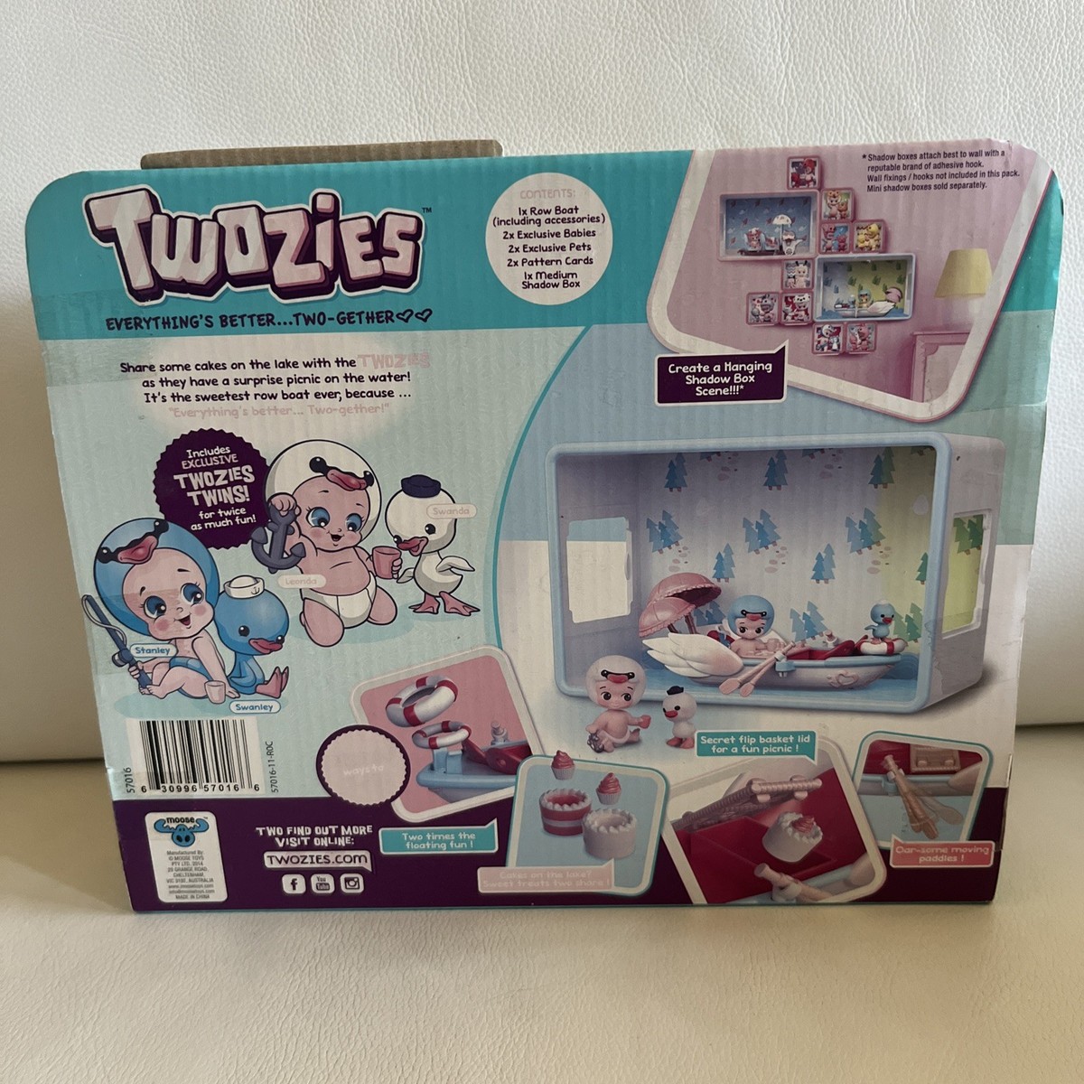 Twozies Two-Sweet Row Boat Play set. New. Pet Friends. Stanley and