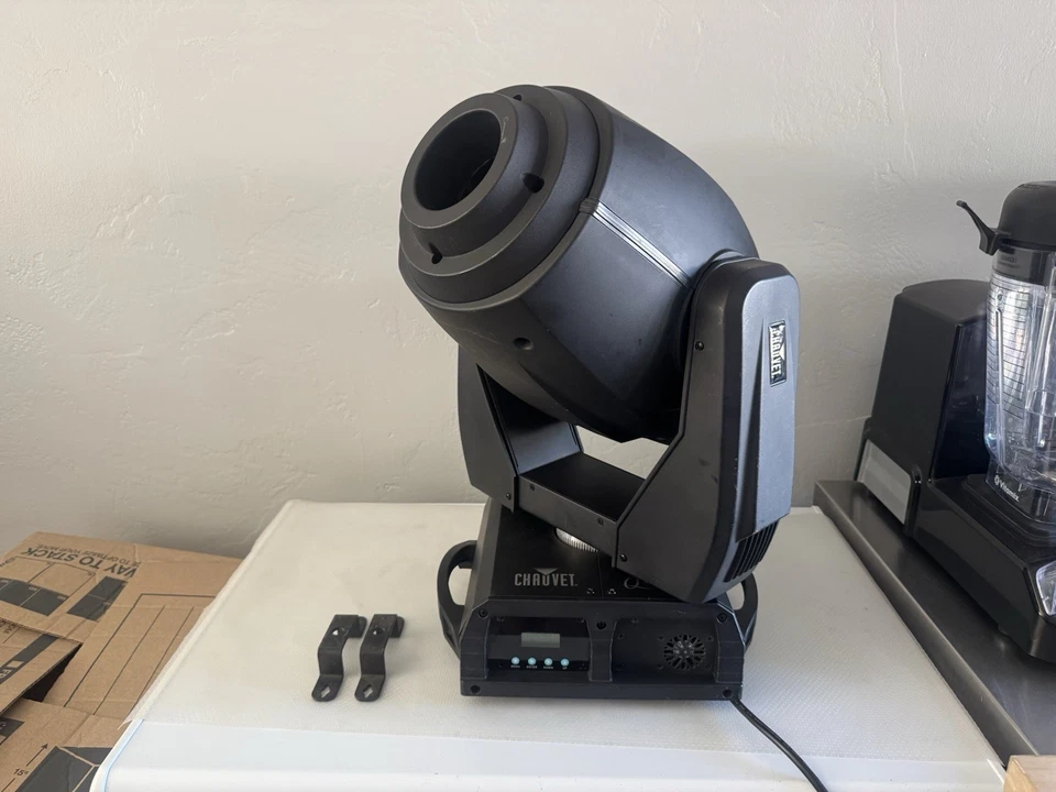 Chauvet Q Spot 560 LED Moving Head DMX DJ Stage Gobo Effect Light Fixture 180W - Image 2 of 4